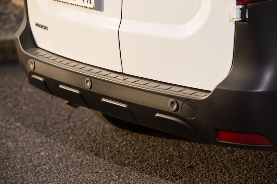 Детали экстерьера Renault Kangoo Express 2018 года  (LA) (фото 10 из 24)